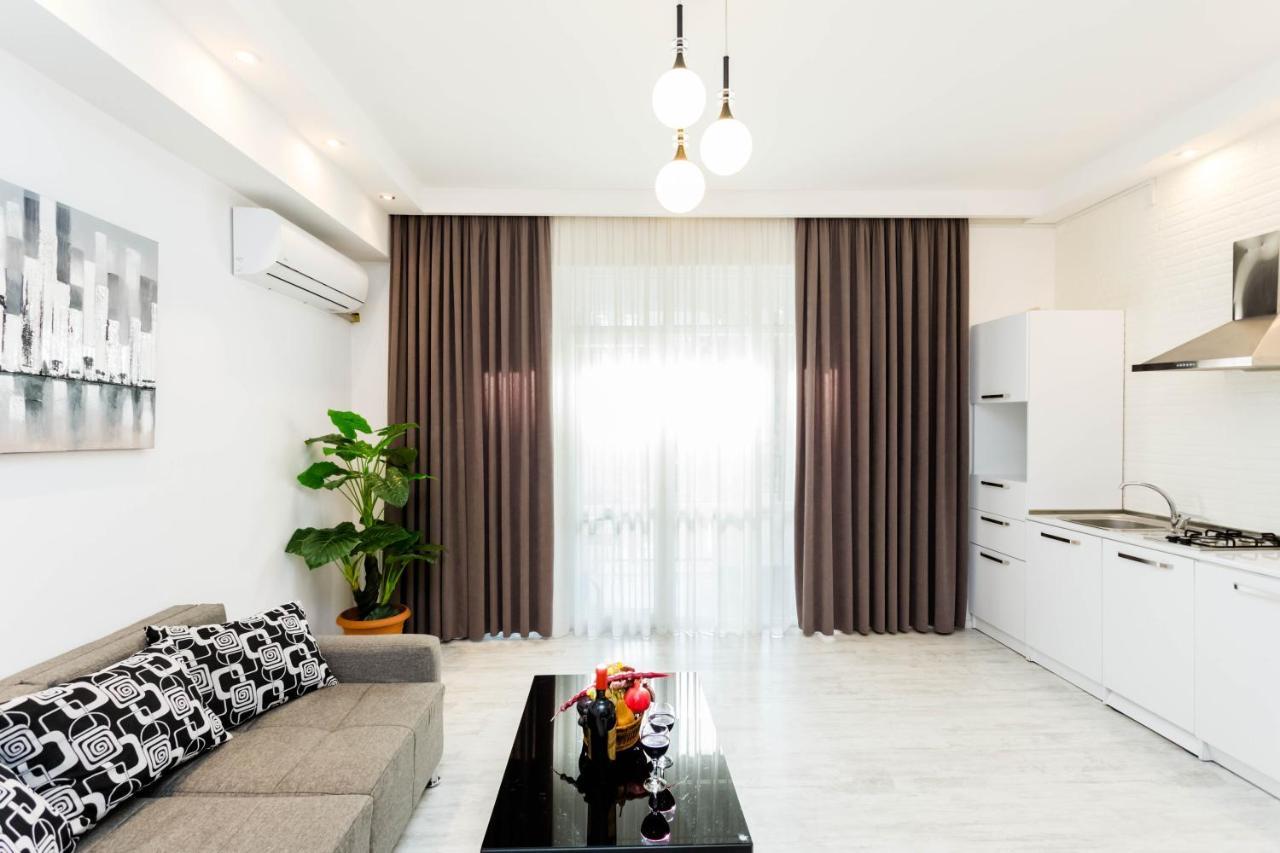 Lovely 2 Bedroom Flat Tiflis Exterior foto